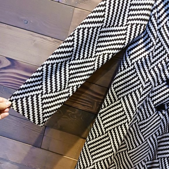 *SALE* URBAN BEHAVIOR Fishbone chevron stripe light long blazer coat jacket Sz L - Picture 4 of 7